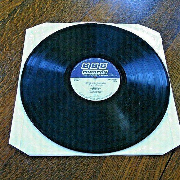 Vintage British Vinyl LP Not The 9 o'clock News Hedgehog Sandwich BBC Comedy UK - Picture 6 of 15